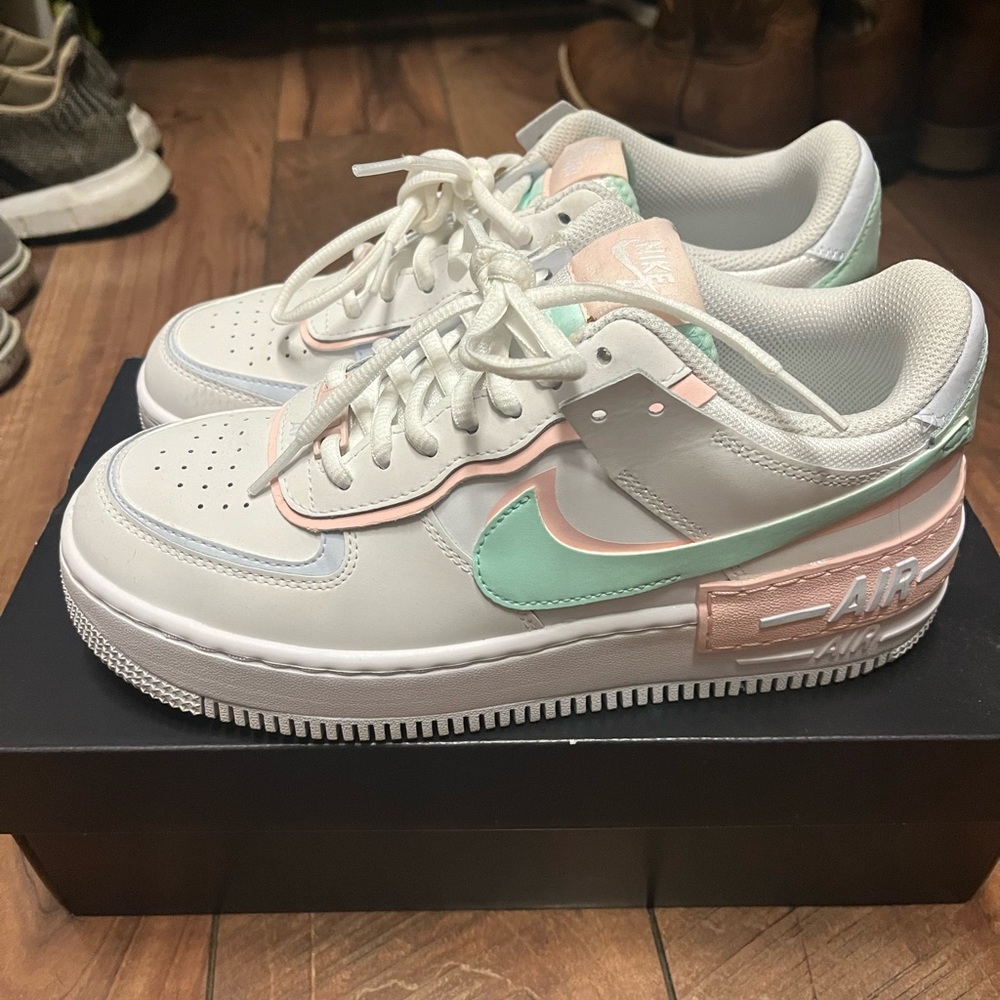 Nike Air Force 1 shadow pastel colors